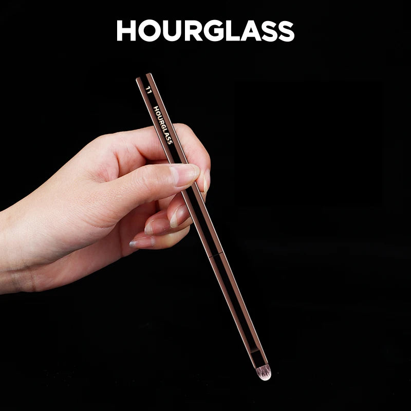 Precision Eyeliner Brush – Soft Fiber Detailing Tool